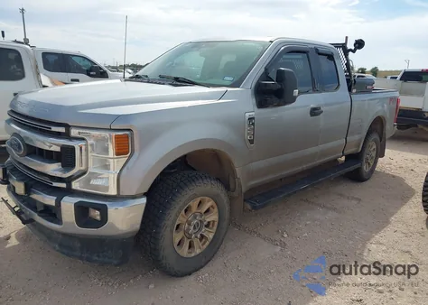 2022 Ford F-250 Xlt z USA, uszkodzony, nr VIN 1FT7X2B63NEC14787